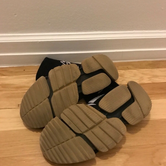 VETEMENTS x Reebok Black Sock Heavy Metal Sneakers - Picture 2 of 5